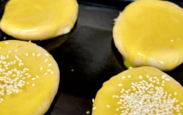 老婆饼制作全过程,老婆饼的酥脆与甜美工艺解析