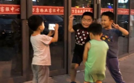 娱乐吃瓜头像男生,揭秘娱乐圈男星吃瓜头像背后的故事